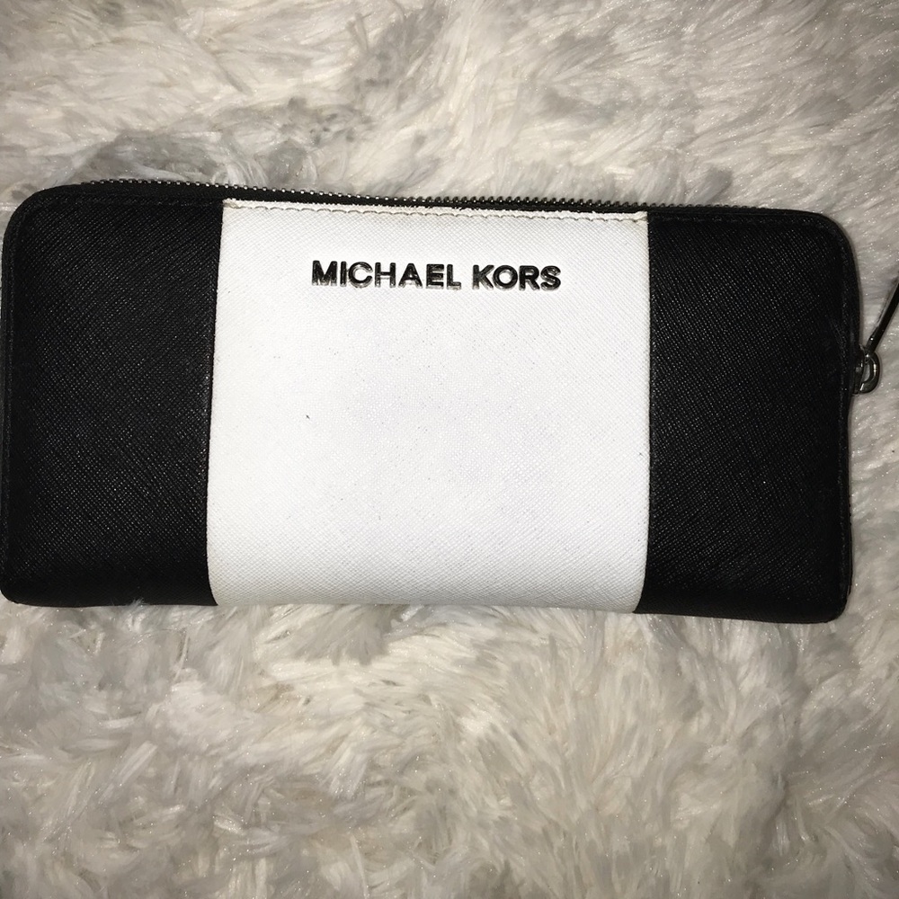 Michael Kors wallet